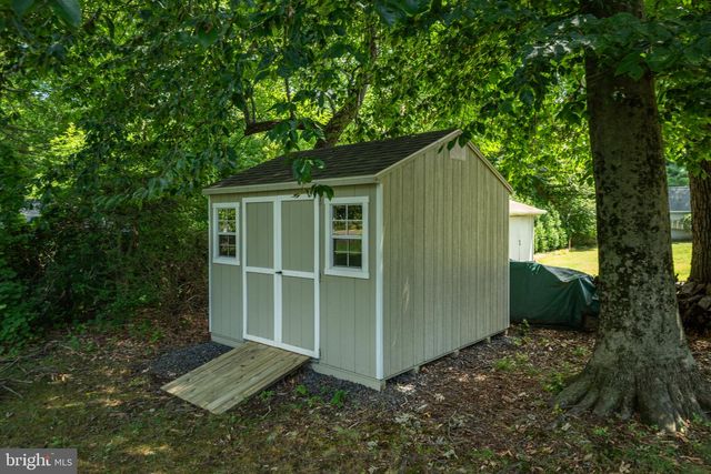 22 BEECHWOOD LN, Yardley, PA 19067