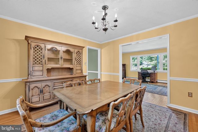 22 BEECHWOOD LN, Yardley, PA 19067