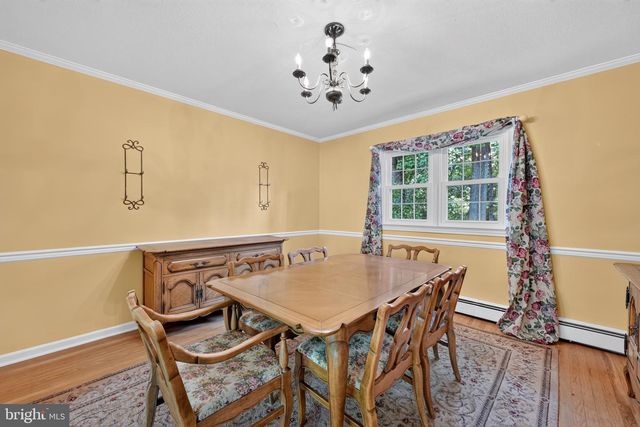 22 BEECHWOOD LN, Yardley, PA 19067