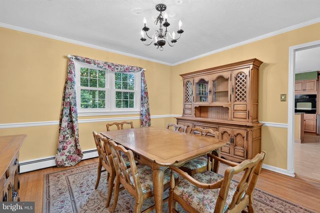 22 BEECHWOOD LN, Yardley, PA 19067