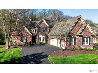 462 Hickory Trace Drive, St Albans, MO 63073
