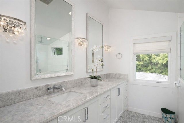 519 Signal Road, Newport Beach, CA 92663