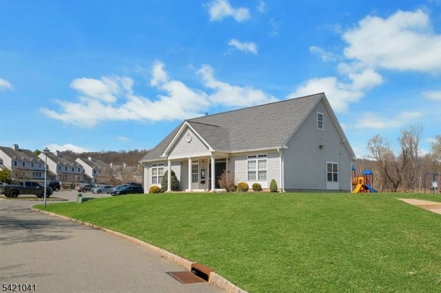 191 Kemper Ct, Independence Twp., NJ 07840