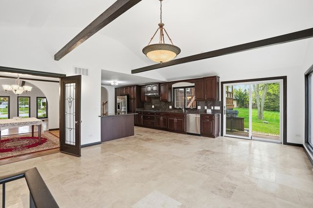 2224 Robinhood Boulevard, Schererville, IN 46375