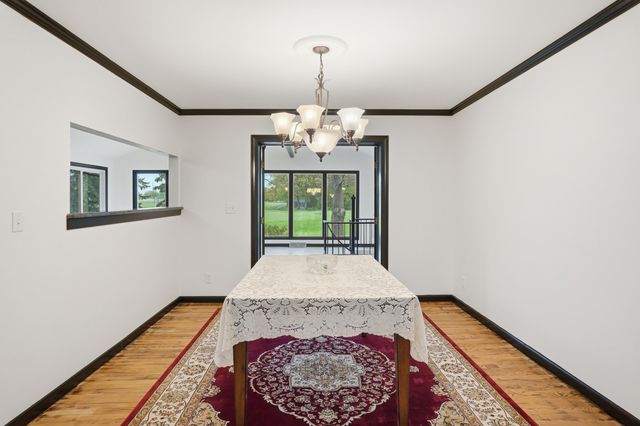 2224 Robinhood Boulevard, Schererville, IN 46375