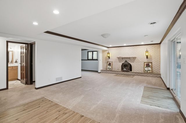 2224 Robinhood Boulevard, Schererville, IN 46375