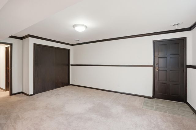 2224 Robinhood Boulevard, Schererville, IN 46375