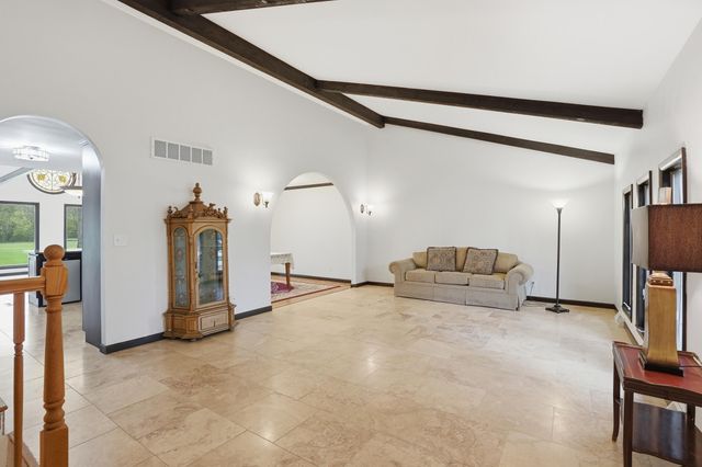 2224 Robinhood Boulevard, Schererville, IN 46375