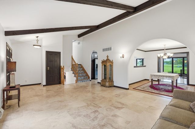 2224 Robinhood Boulevard, Schererville, IN 46375