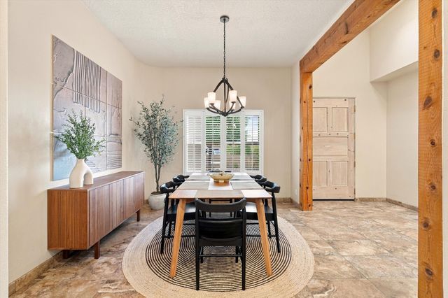 12705 Sandia Ridge Place NE, Albuquerque, NM 87111