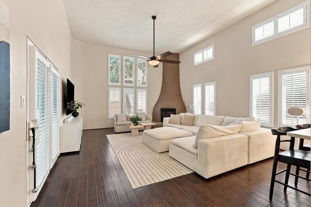 12705 Sandia Ridge Place NE, Albuquerque, NM 87111