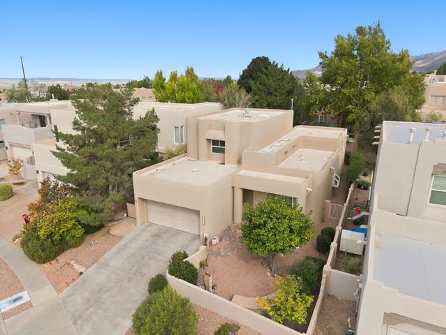 12705 Sandia Ridge Place NE, Albuquerque, NM 87111
