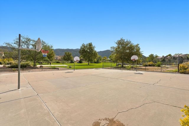 12705 Sandia Ridge Place NE, Albuquerque, NM 87111