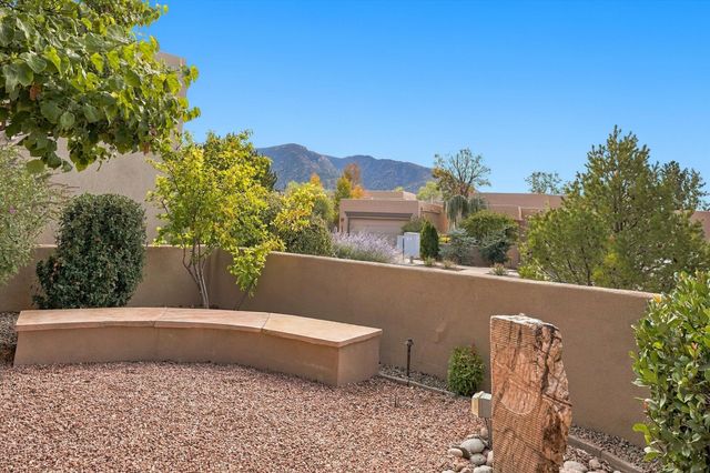 12705 Sandia Ridge Place NE, Albuquerque, NM 87111