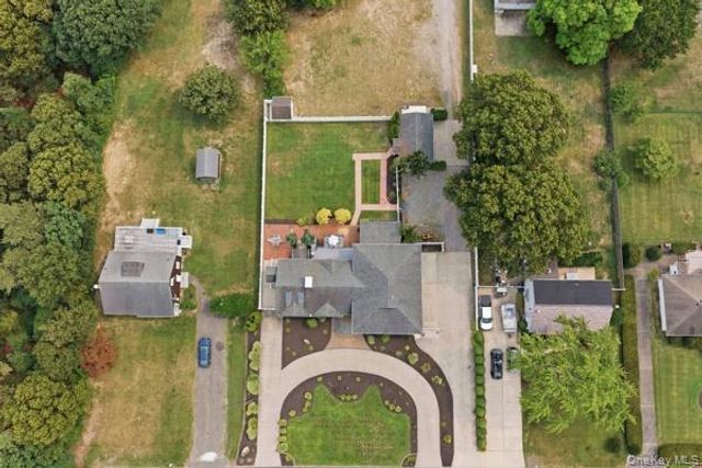 60 Hawthorne Street, Selden, NY 11784