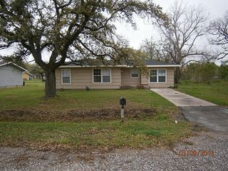 225 Nanlee Street, La Marque, TX 77568