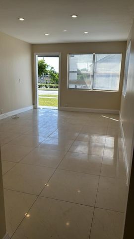 3734 Avenue S, Riviera Beach, FL 33404