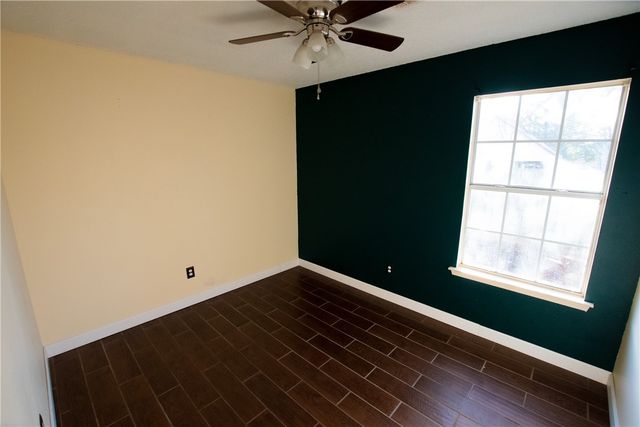 2418 Pine Lake Avenue, Springdale, AR 72764