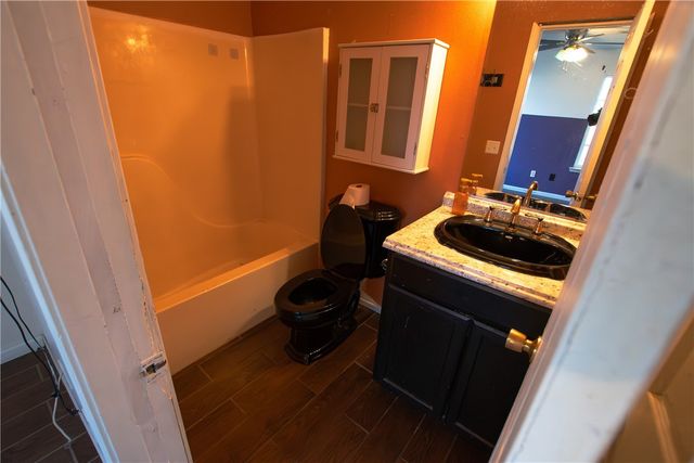 2418 Pine Lake Avenue, Springdale, AR 72764