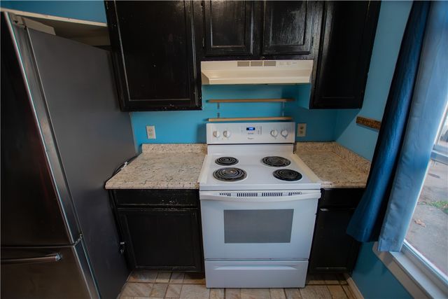 2418 Pine Lake Avenue, Springdale, AR 72764