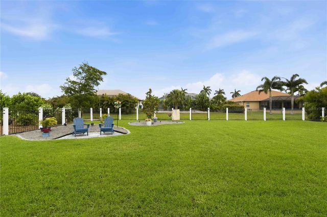 216 ROTONDA BOULEVARD E, Rotonda West, FL 33947