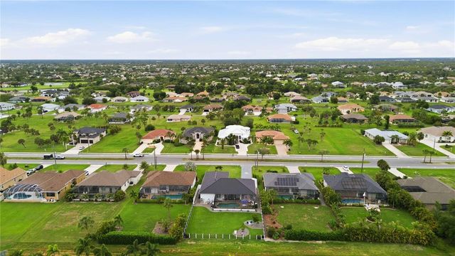 216 ROTONDA BOULEVARD E, Rotonda West, FL 33947