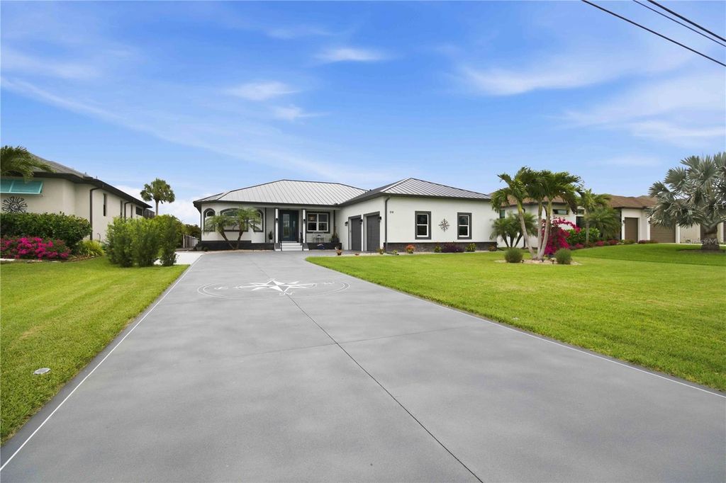 216 ROTONDA BOULEVARD E, Rotonda West, FL 33947