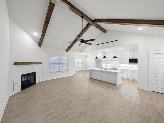 4 Winchelsea Lane, Bella Vista, AR 72714