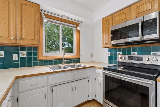 11843 Marigold Street NW, Coon Rapids, MN 55433