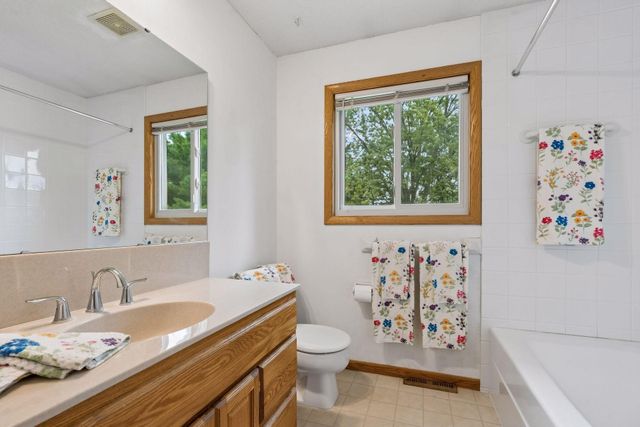 11843 Marigold Street NW, Coon Rapids, MN 55433