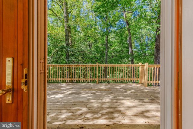 19265 CHARLES TOWN RD, Harpers Ferry, WV 25425