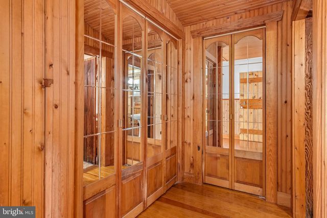 19265 CHARLES TOWN RD, Harpers Ferry, WV 25425