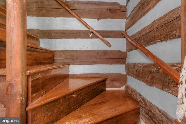 19265 CHARLES TOWN RD, Harpers Ferry, WV 25425