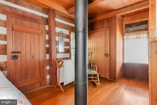 19265 CHARLES TOWN RD, Harpers Ferry, WV 25425