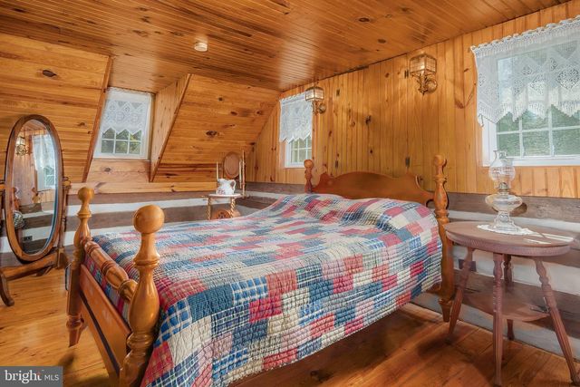 19265 CHARLES TOWN RD, Harpers Ferry, WV 25425