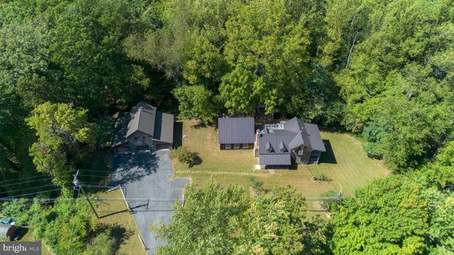 19265 CHARLES TOWN RD, Harpers Ferry, WV 25425