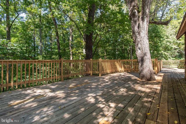19265 CHARLES TOWN RD, Harpers Ferry, WV 25425