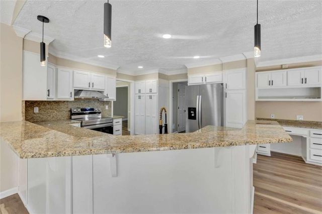 1412 Crooked Tree Circle, Stone Mountain, GA 30088