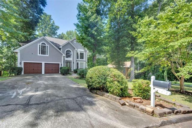 1412 Crooked Tree Circle, Stone Mountain, GA 30088