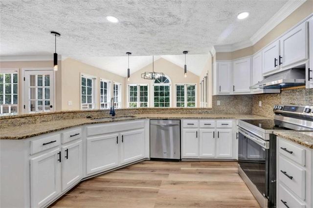 1412 Crooked Tree Circle, Stone Mountain, GA 30088