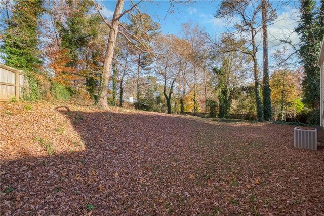 1810 River Rock Trail, Woodstock, GA 30188