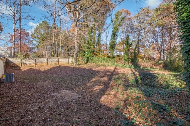 1810 River Rock Trail, Woodstock, GA 30188