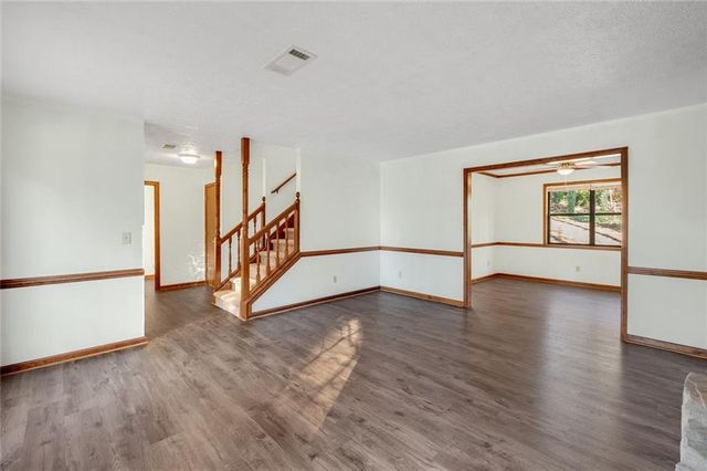 1810 River Rock Trail, Woodstock, GA 30188