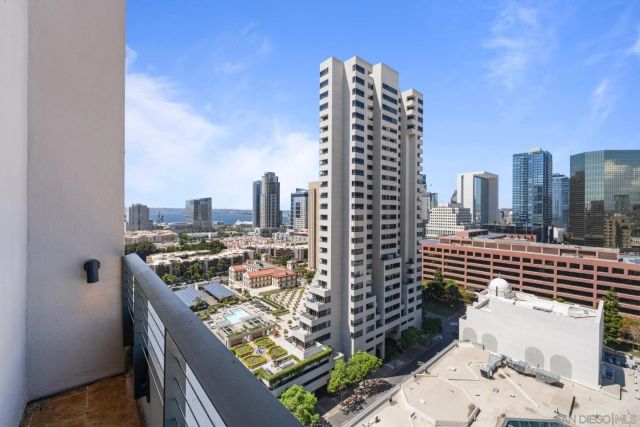 645 Front St 2002, San Diego, CA 92101
