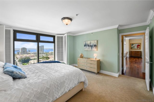645 Front St 2002, San Diego, CA 92101