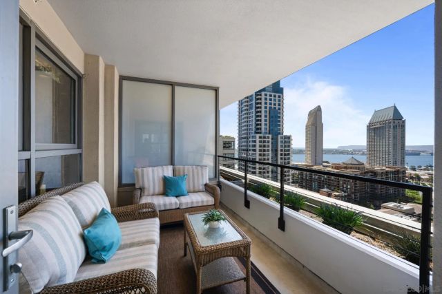 645 Front St 2002, San Diego, CA 92101