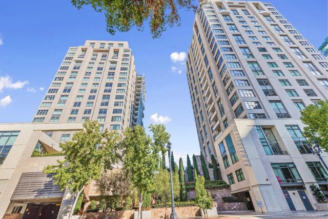 645 Front St 2002, San Diego, CA 92101