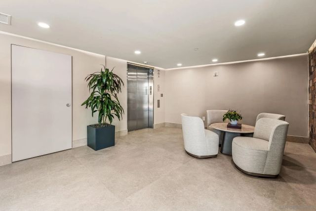 645 Front St 2002, San Diego, CA 92101