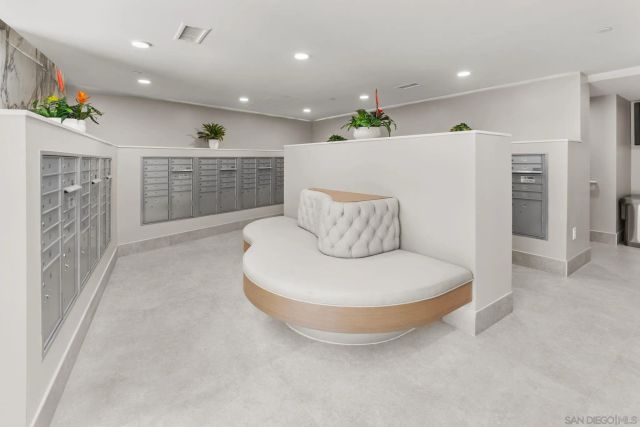 645 Front St 2002, San Diego, CA 92101