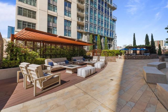 645 Front St 2002, San Diego, CA 92101